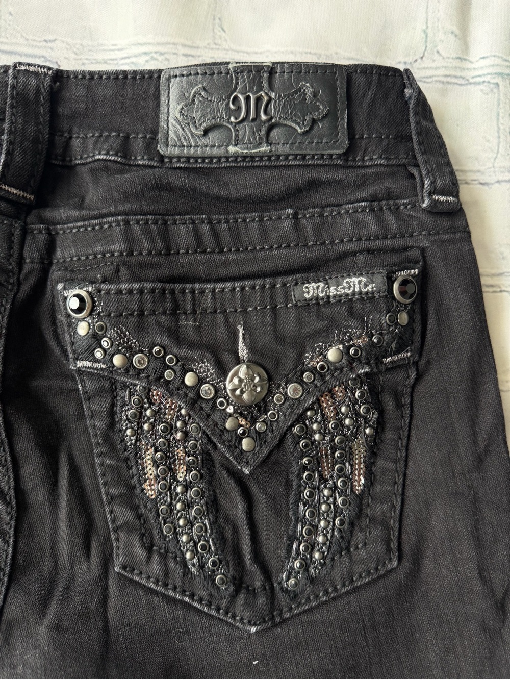 ✅ Miss Me Black Skinny Jeans with Studded Pockets size 28 - Picture 12 of 15